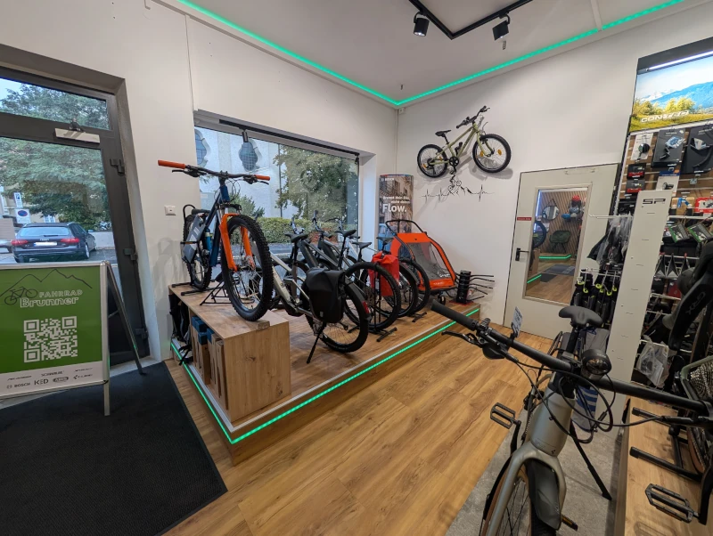 Bild der Ausstellung - Fahrr&auml;der, Anh&auml;nger